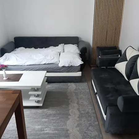 Merjem Lux Apartament *